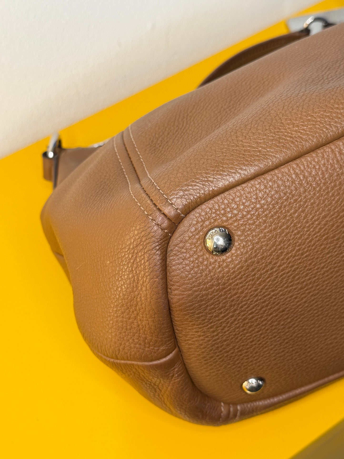 Prada Hobo Nocciola