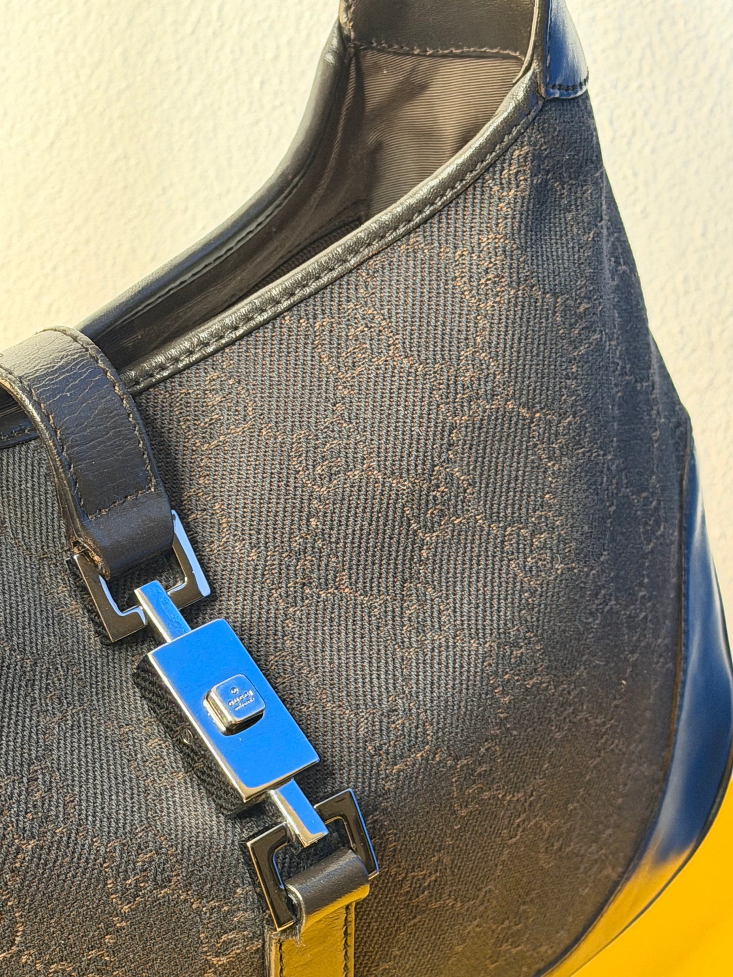 Gucci Jackie