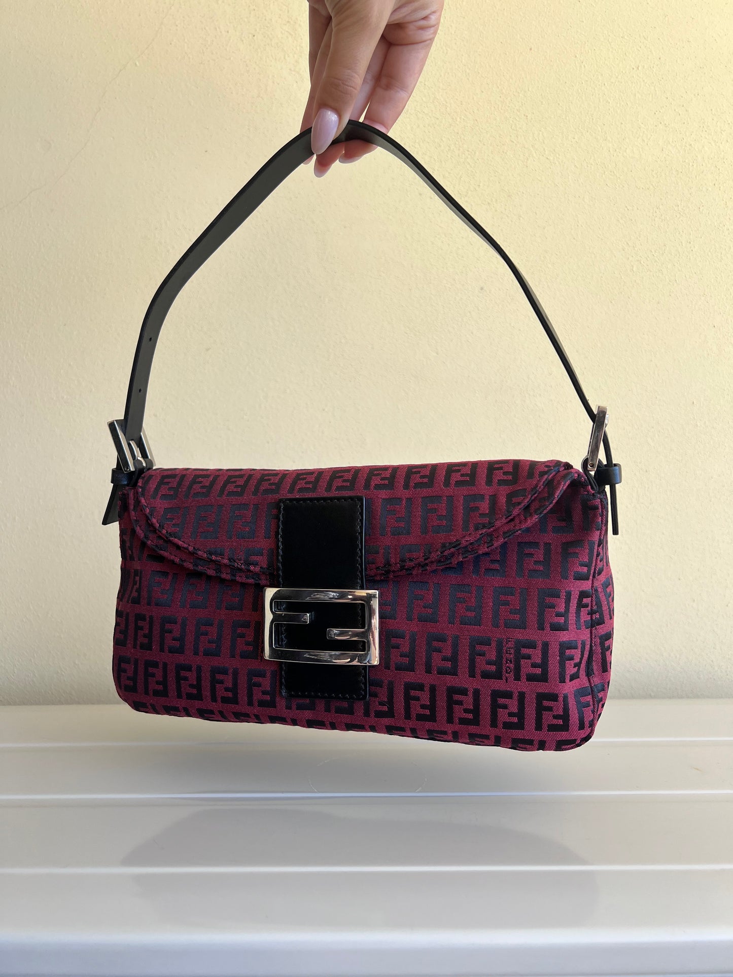 Fendi baguette Double Flap rossa/nera
