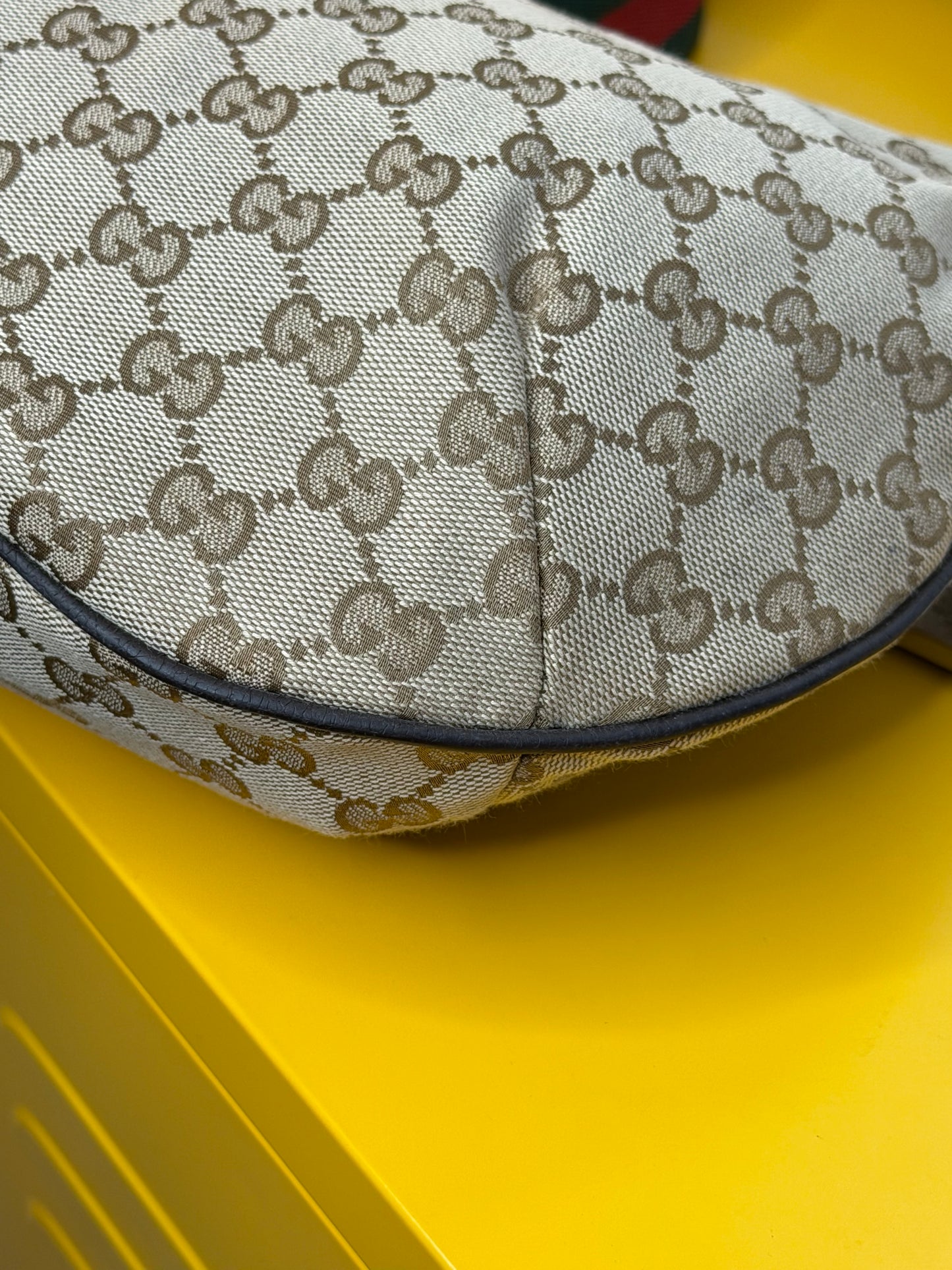 Gucci half moon web