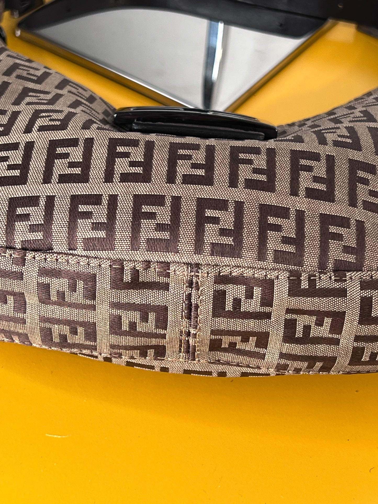 Fendi Croissaint Beige/marrone