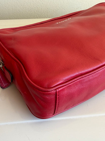 Prada con Catena Grommet