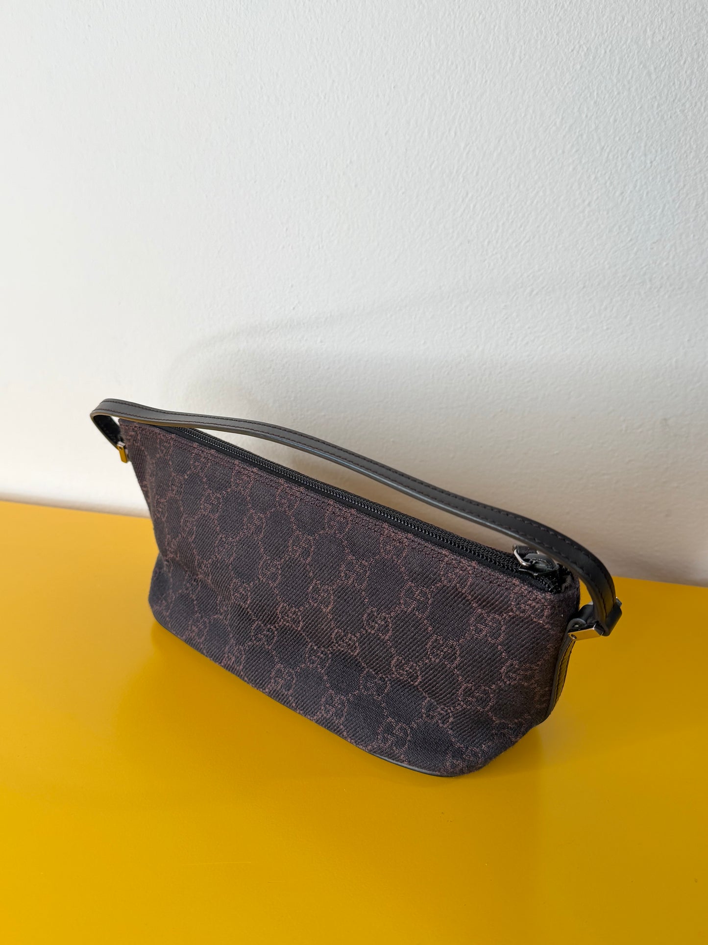 Gucci boat bag brown