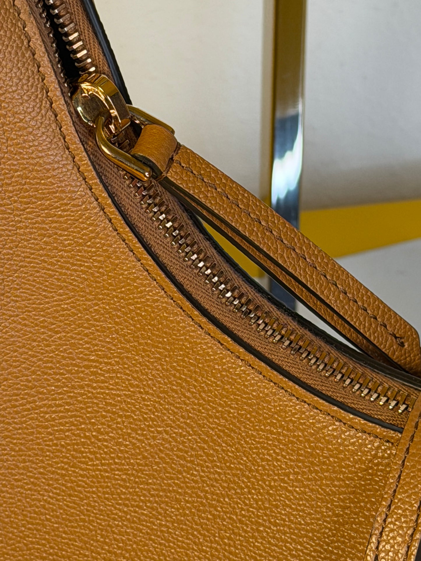 Tod's T Timeless