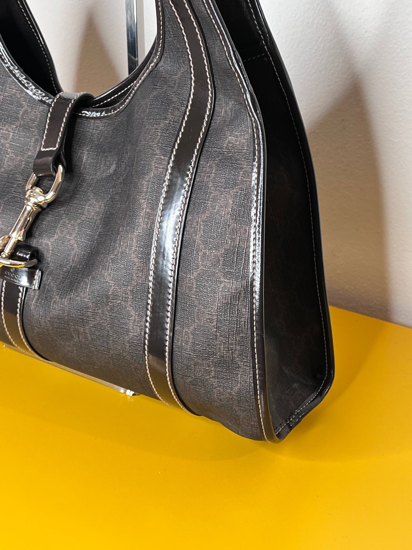 Gucci Bardot Supreme