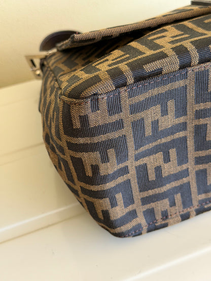 Fendi Mamma Baguette Zucca