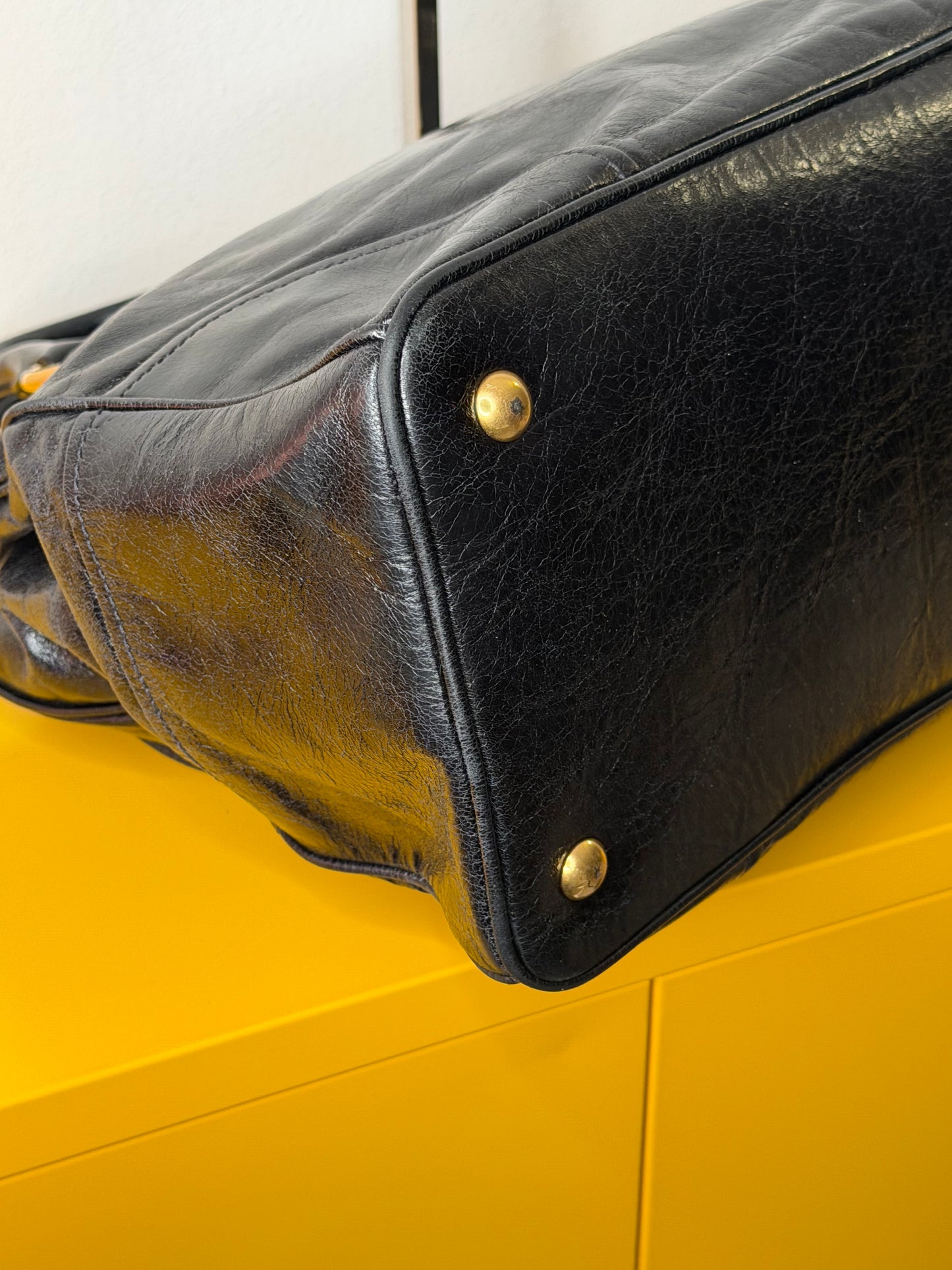 Miu Miu tote shine