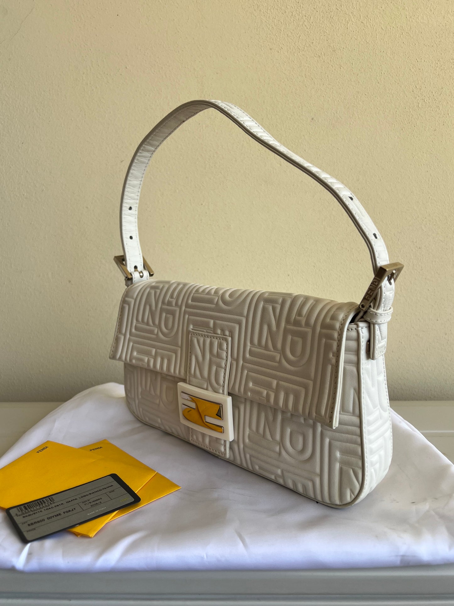 Fendi Baguette Nappa Bianca