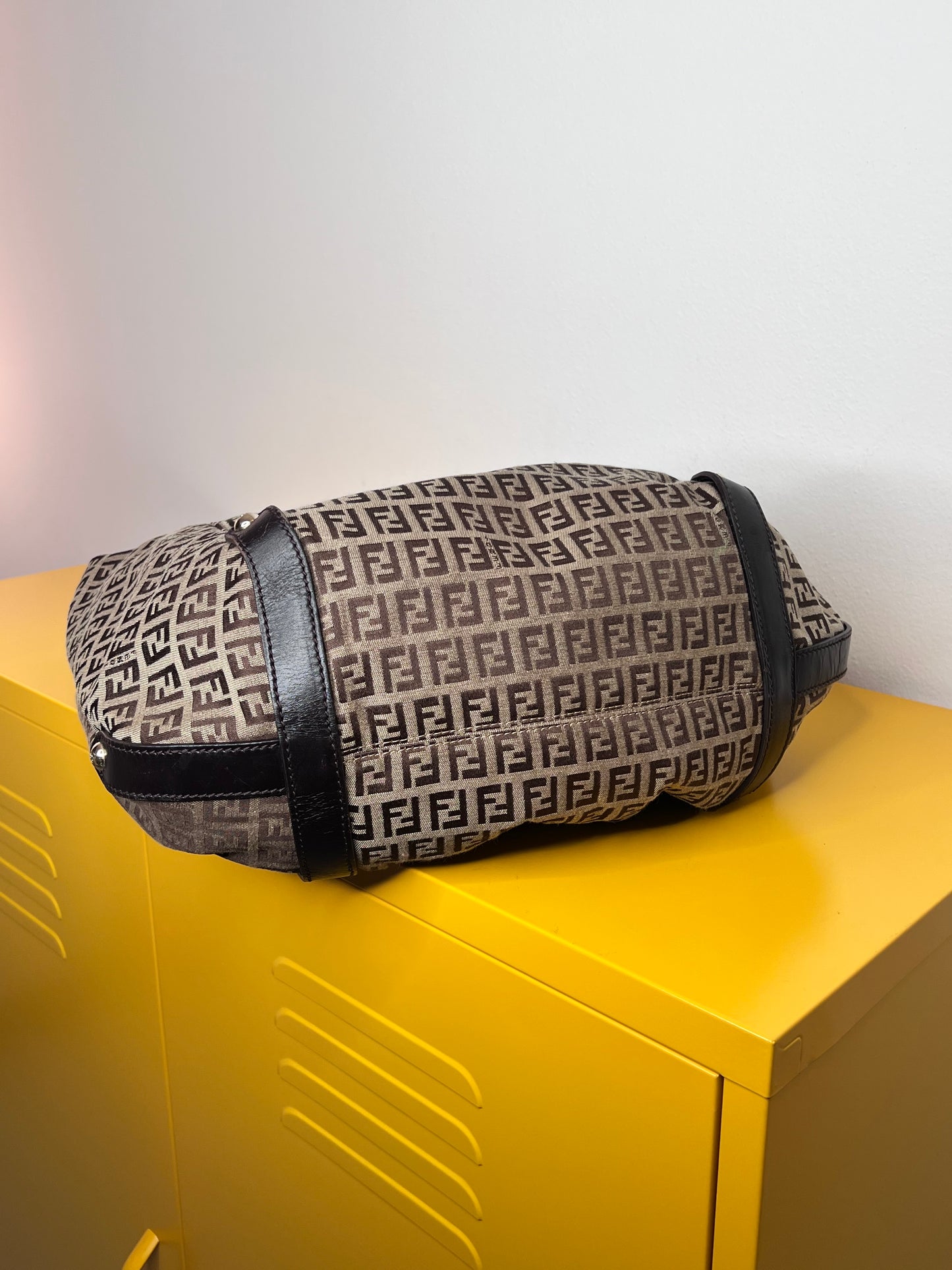 Fendi Hobo Manico Intrecciato