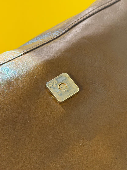 Fendi maxi baguette