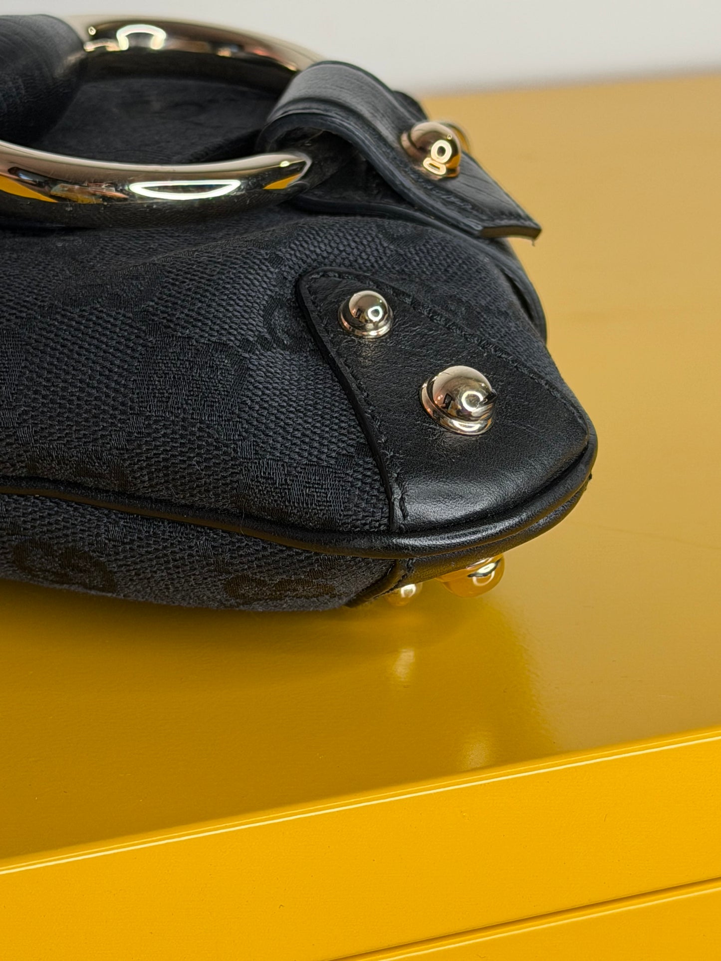 Gucci Horsebit east west