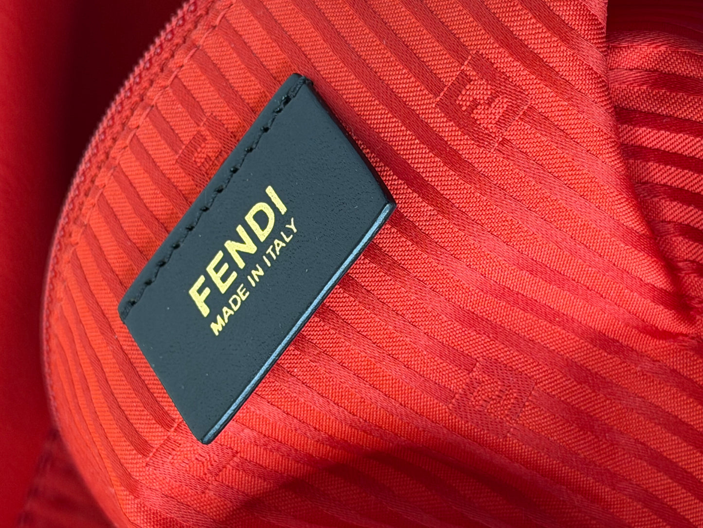 Fendi Mama Baguette rossa
