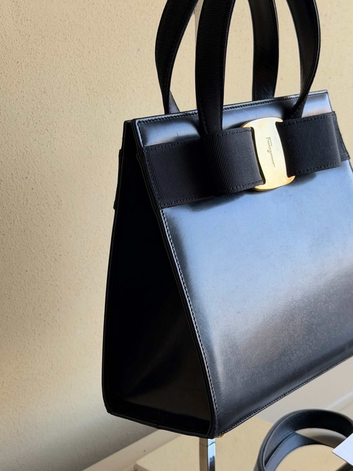 Salvatore Ferragamo "Vara"