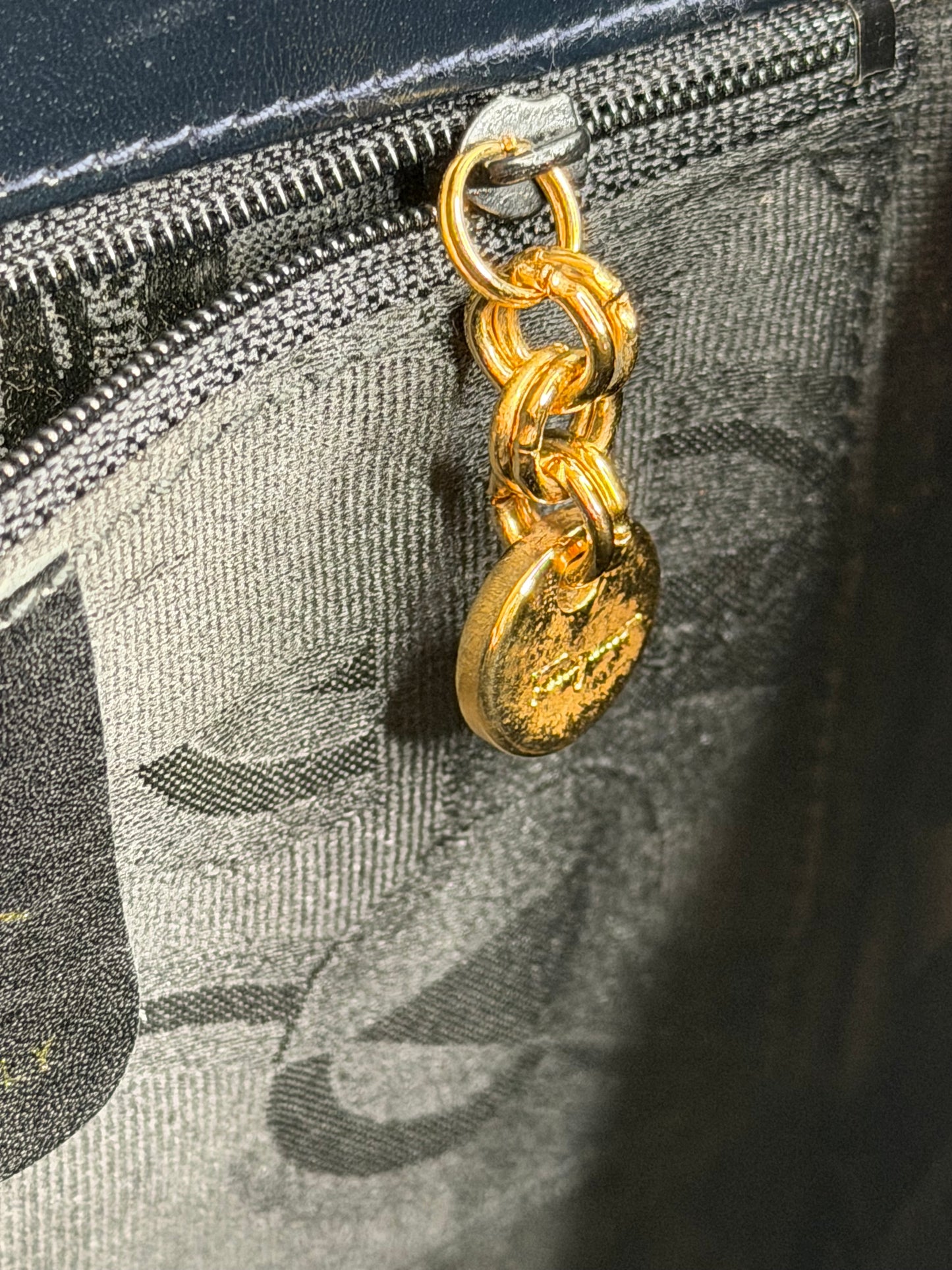 Salvatore Ferragamo Vara blu