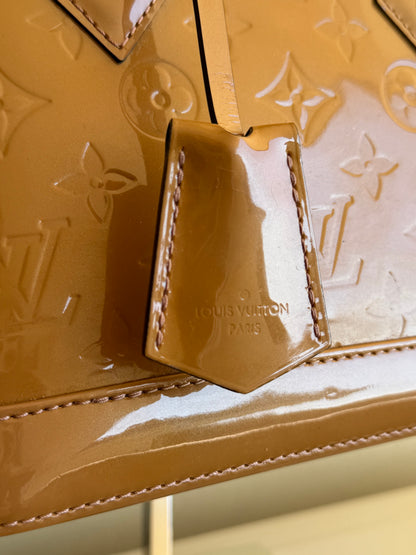 Louis Vuitton Alma BB Vernis