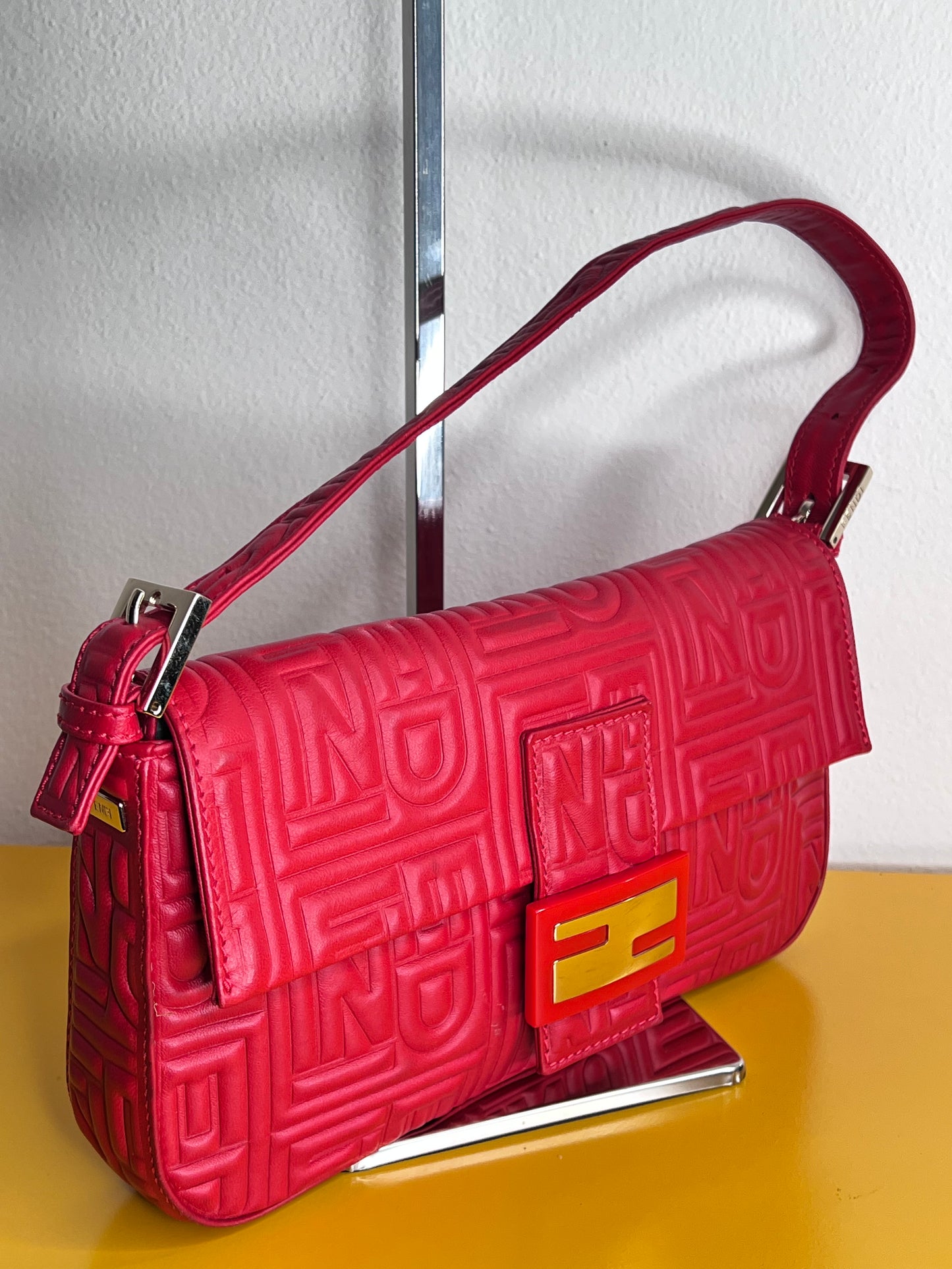 Fendi Baguette rossa