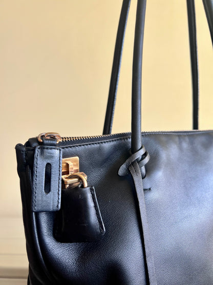 Prada Borsa a spalla in pelle