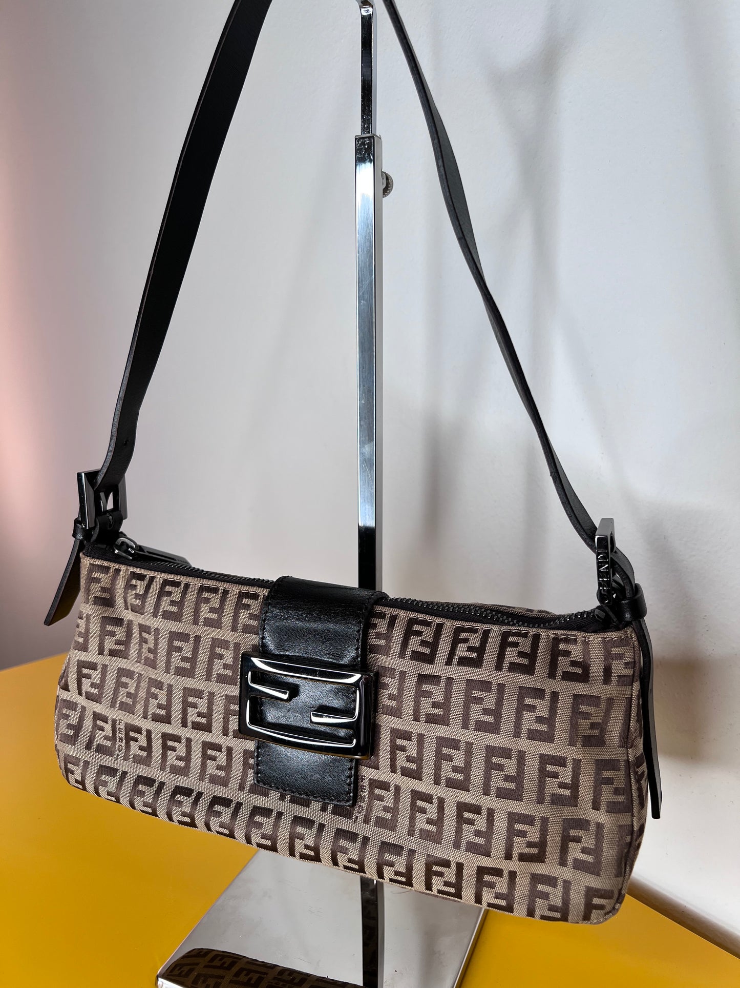 Fendi Mini Baguette Beige/Brown