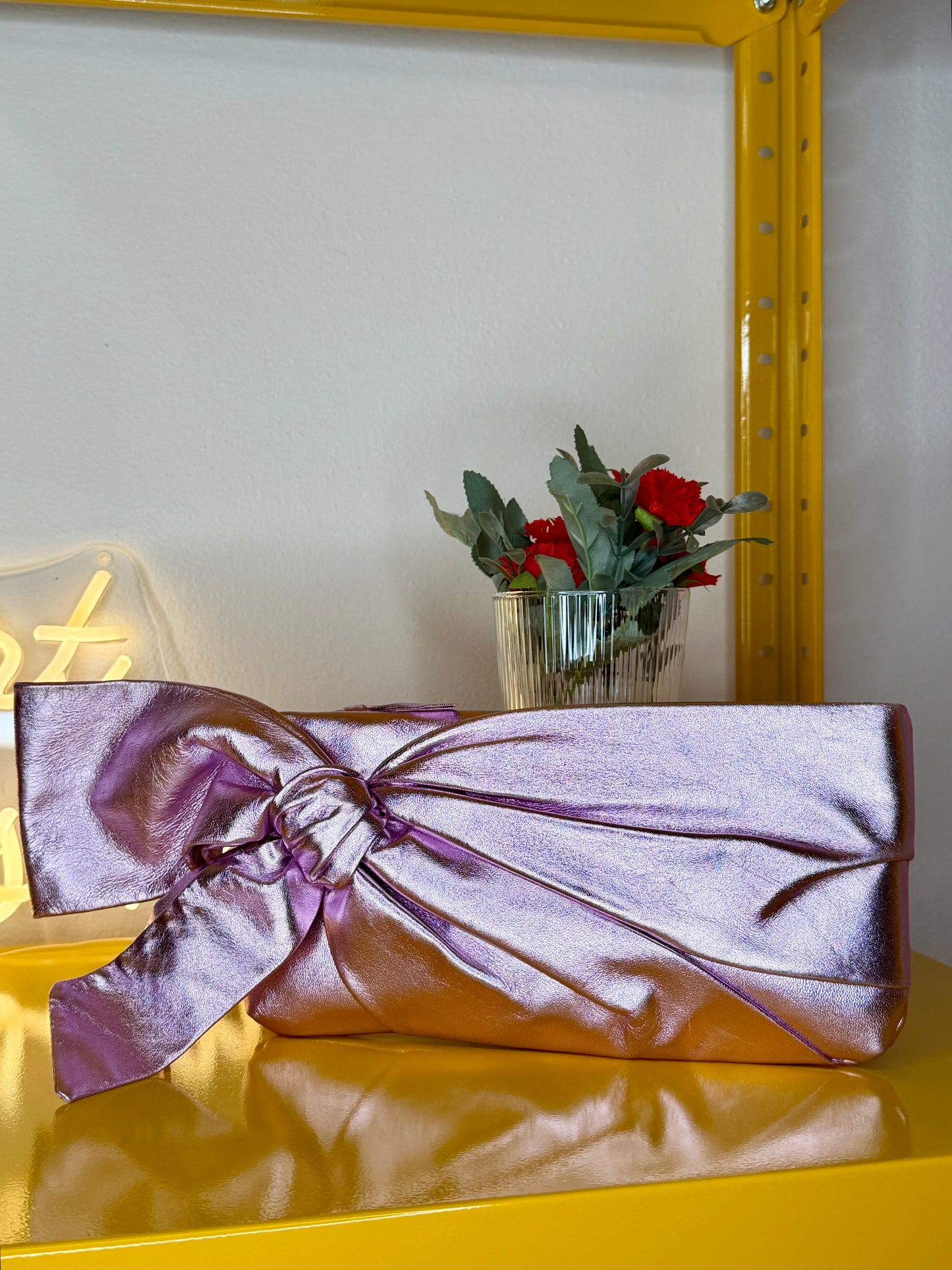 Valentino Bow Pochette light purple