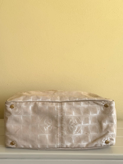 Chanel Tote new travel light