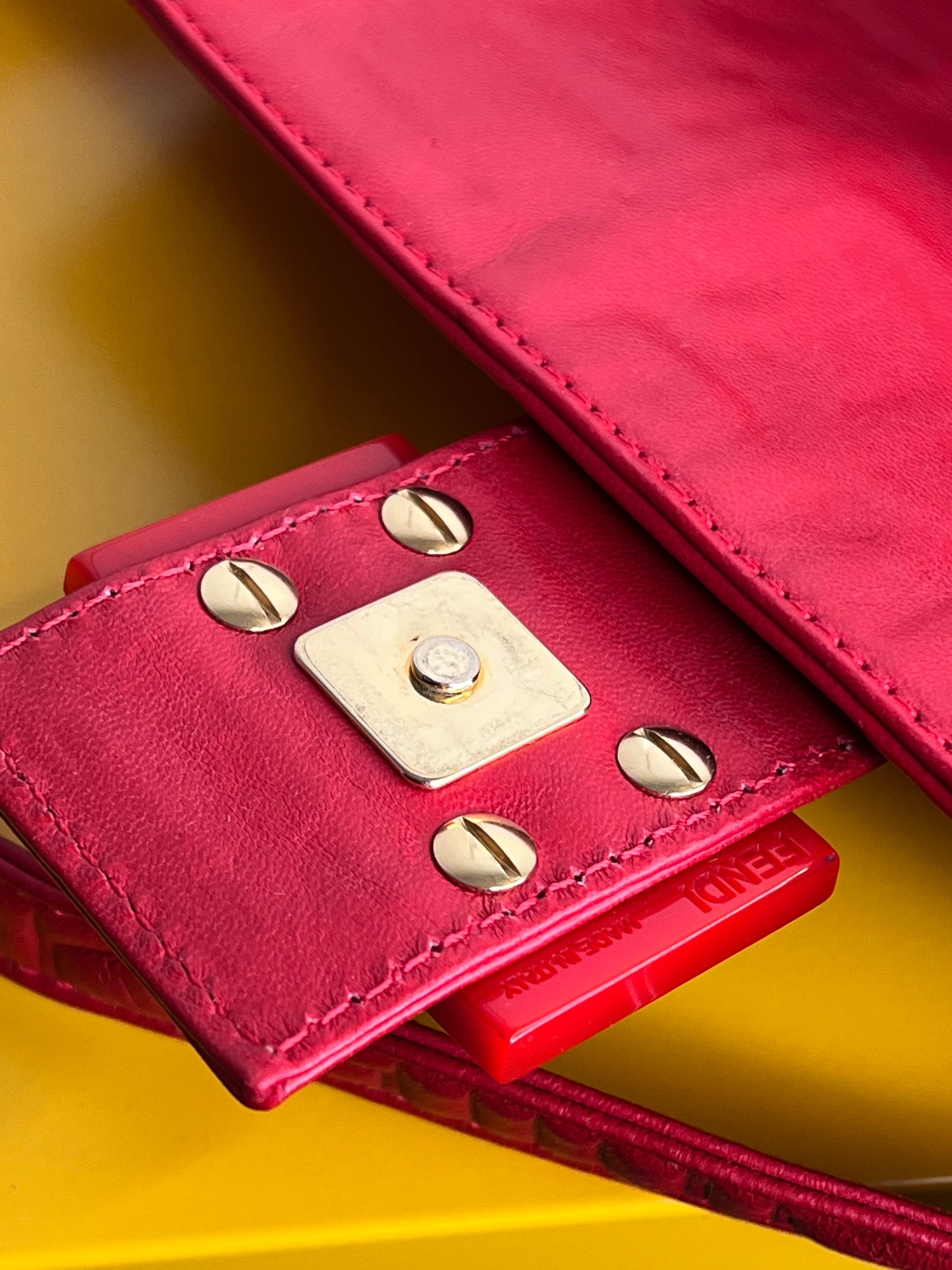 Fendi Baguette rossa