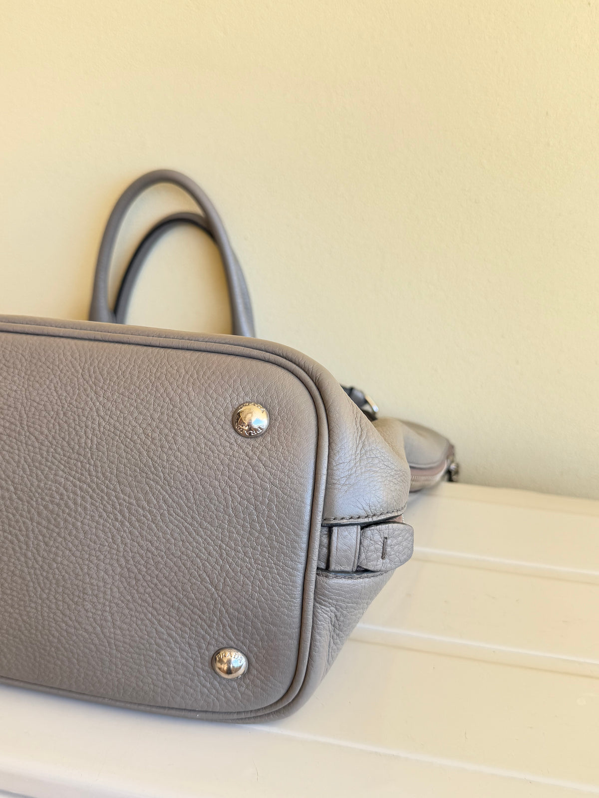 Prada Vitello Daino Shopper