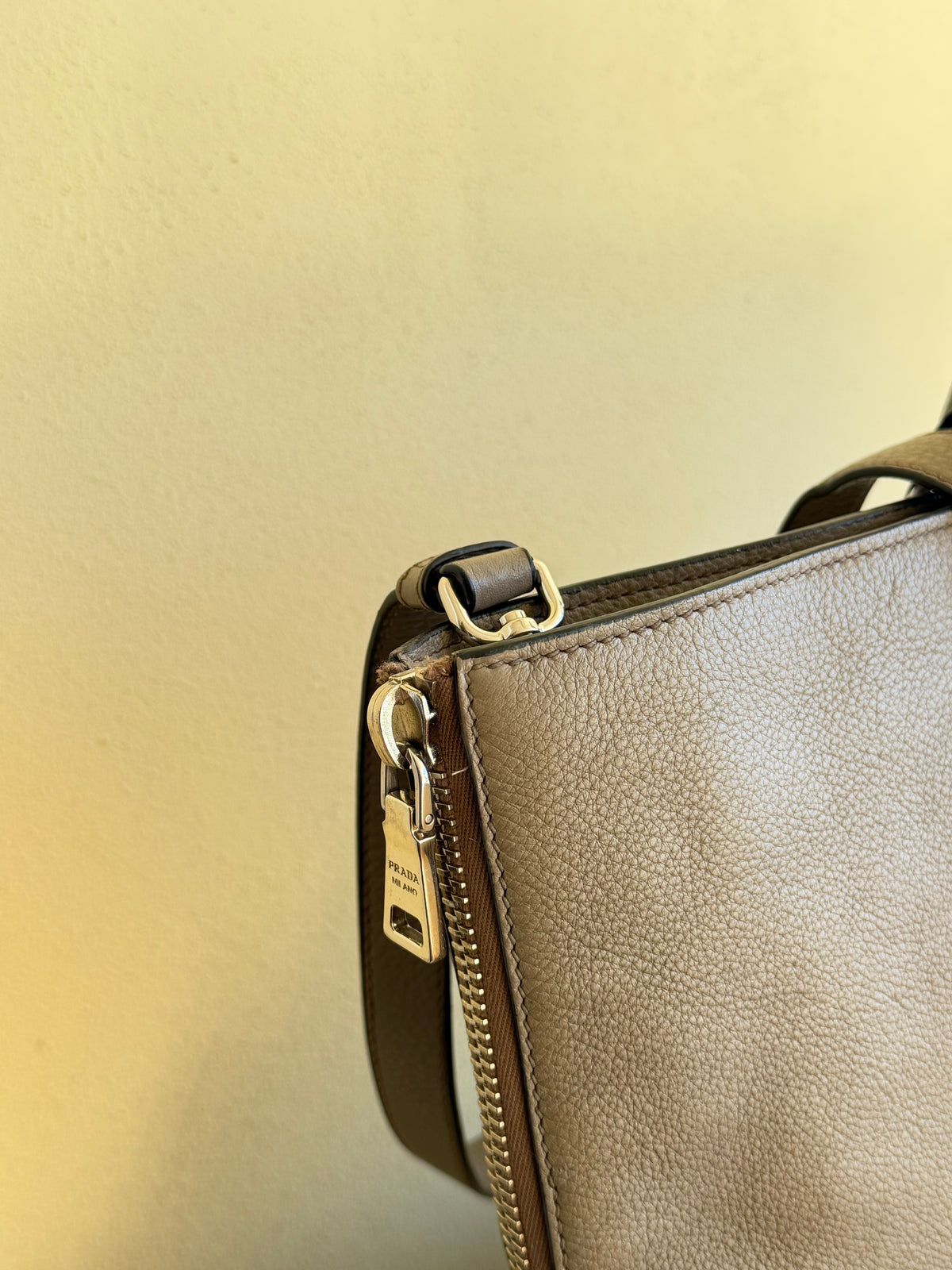 Prada Vitello Daino Shopper