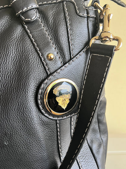 Gucci tote hysteria
