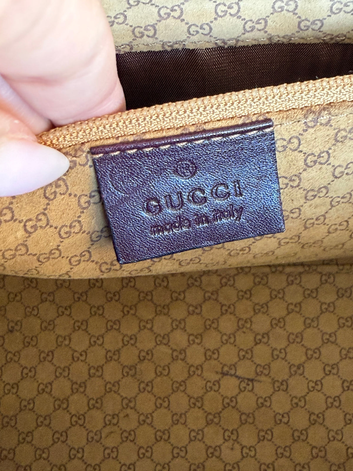 Gucci Bardot vinaccia