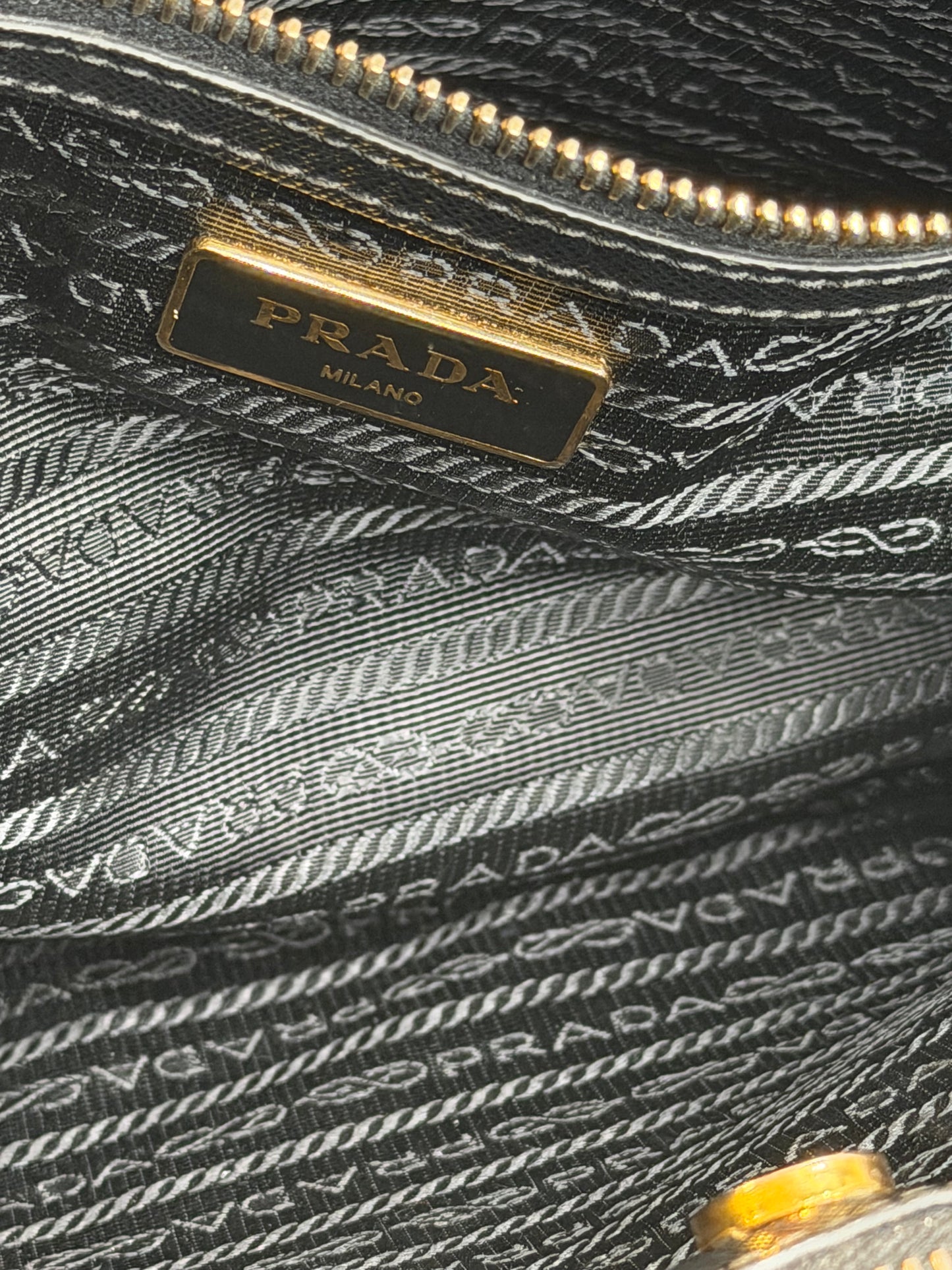 Prada Galleria in pelle Saffiano