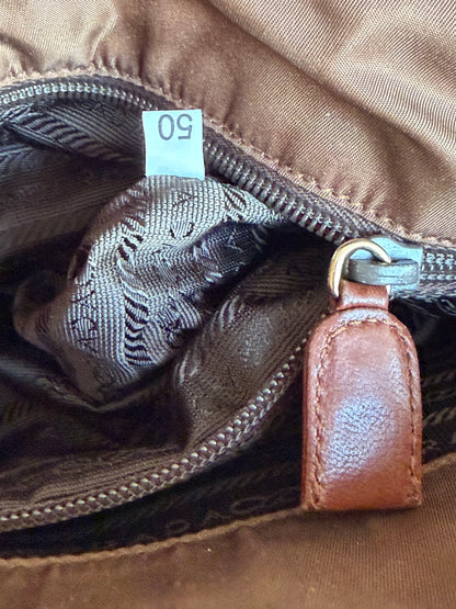 Prada tessuto catena
