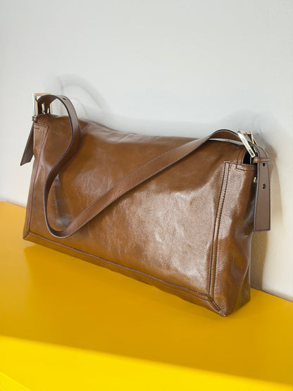 Fendi maxi baguette