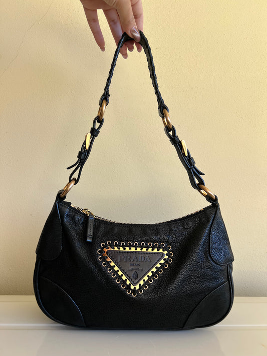 Prada con Tracolla a Catena Intrecciata