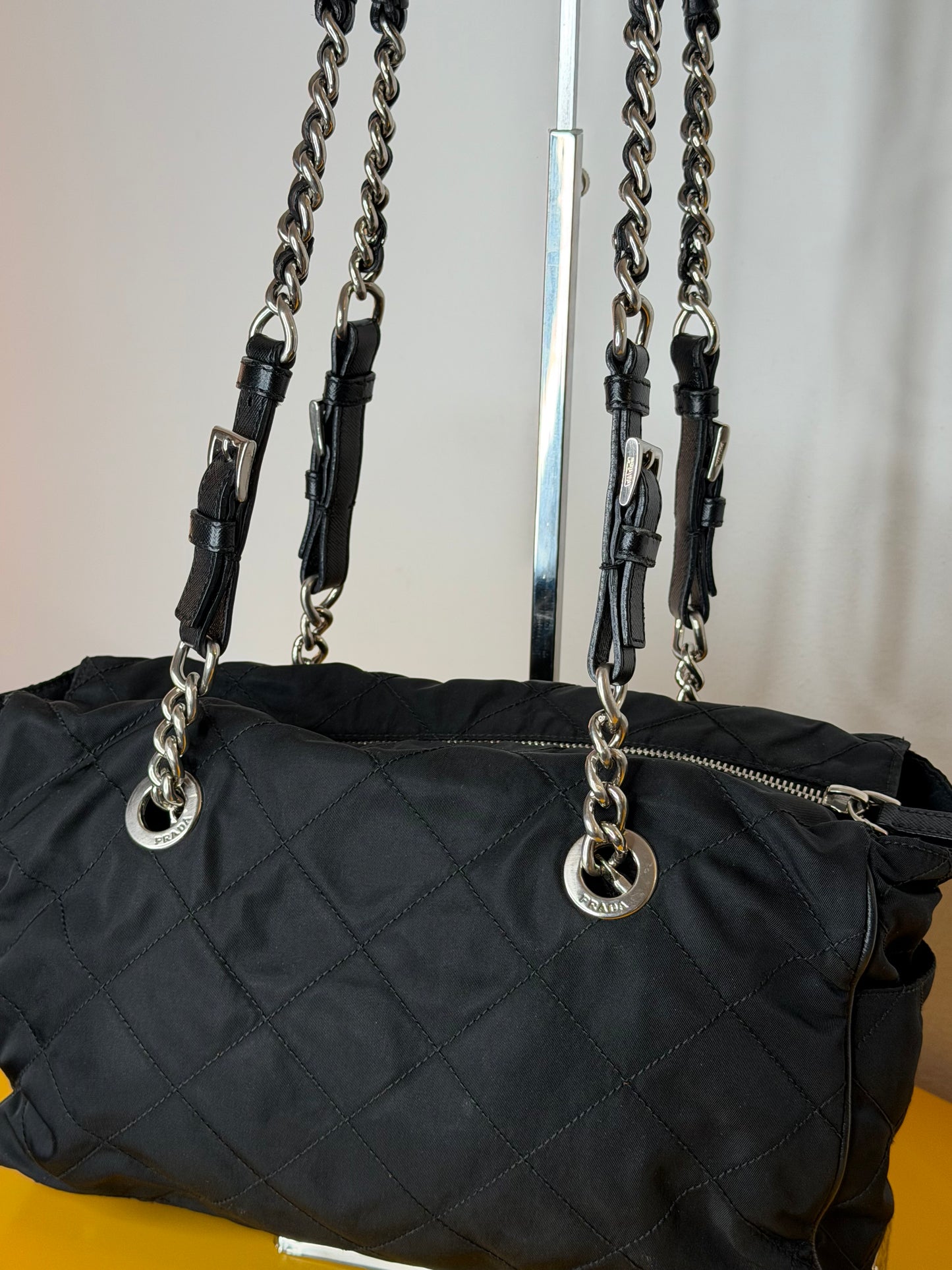 Prada Doppio Manico Catena