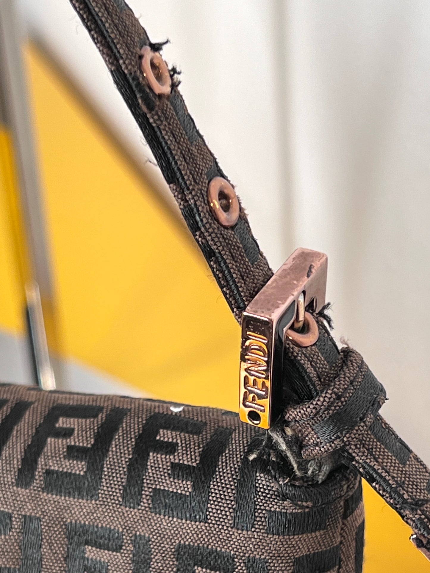 Fendi Baguette Marrone Double Flap