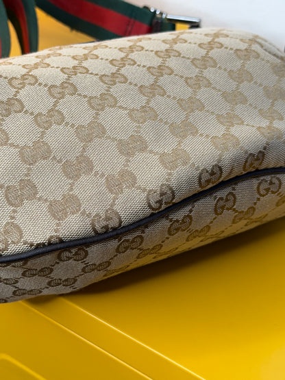 Gucci half moon web