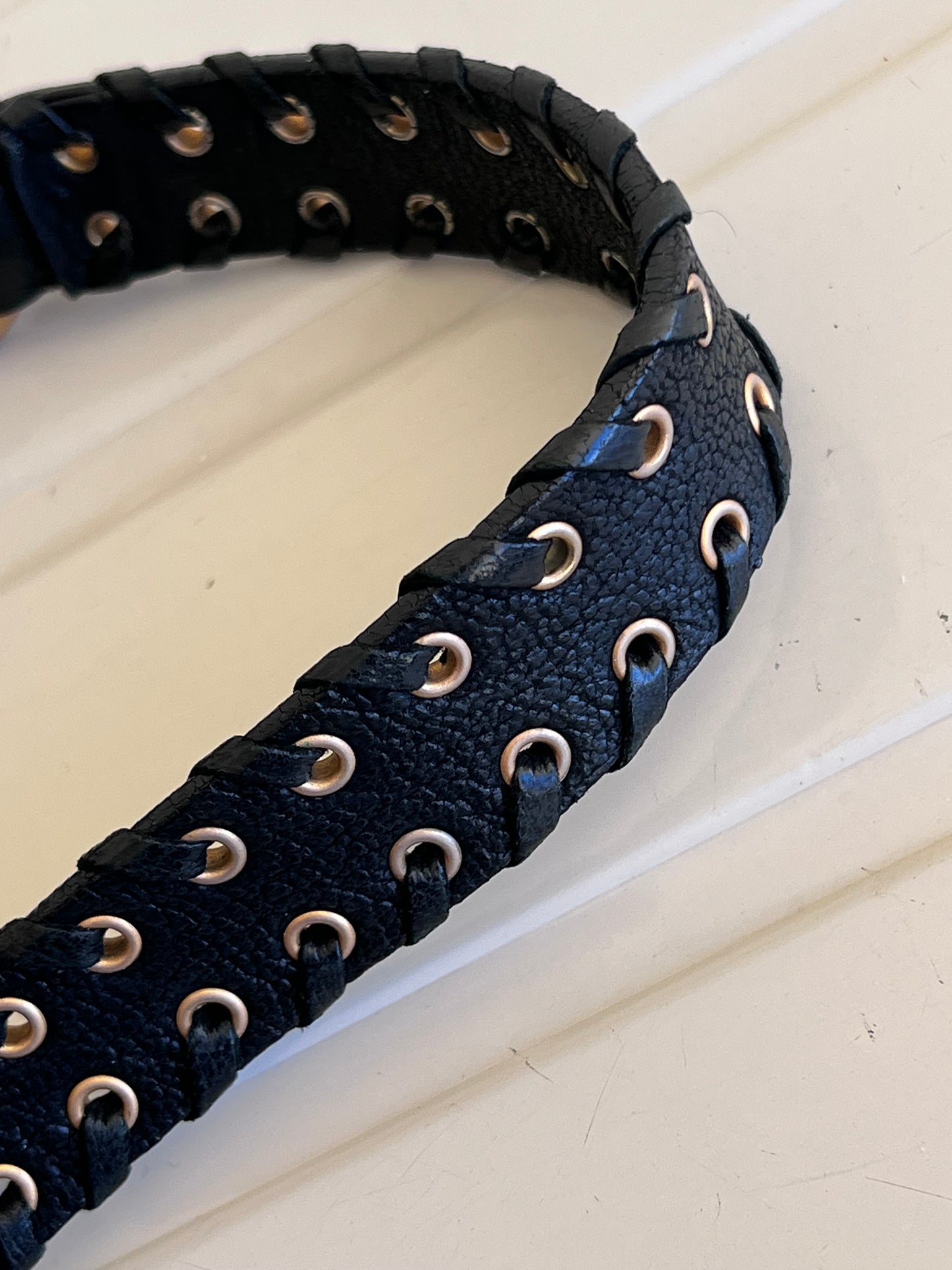 Prada con Tracolla a Catena Intrecciata