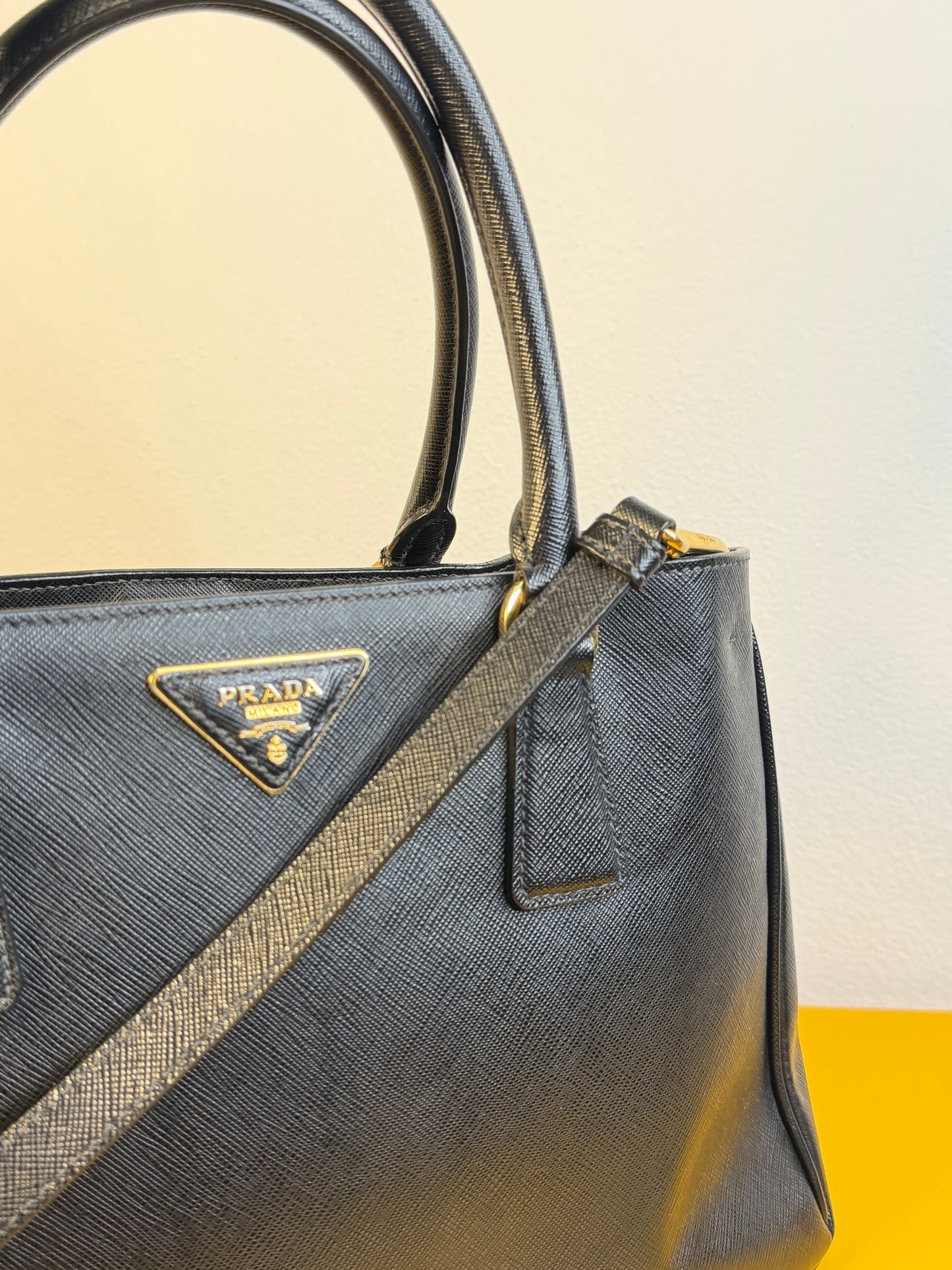 Prada Galleria in pelle Saffiano