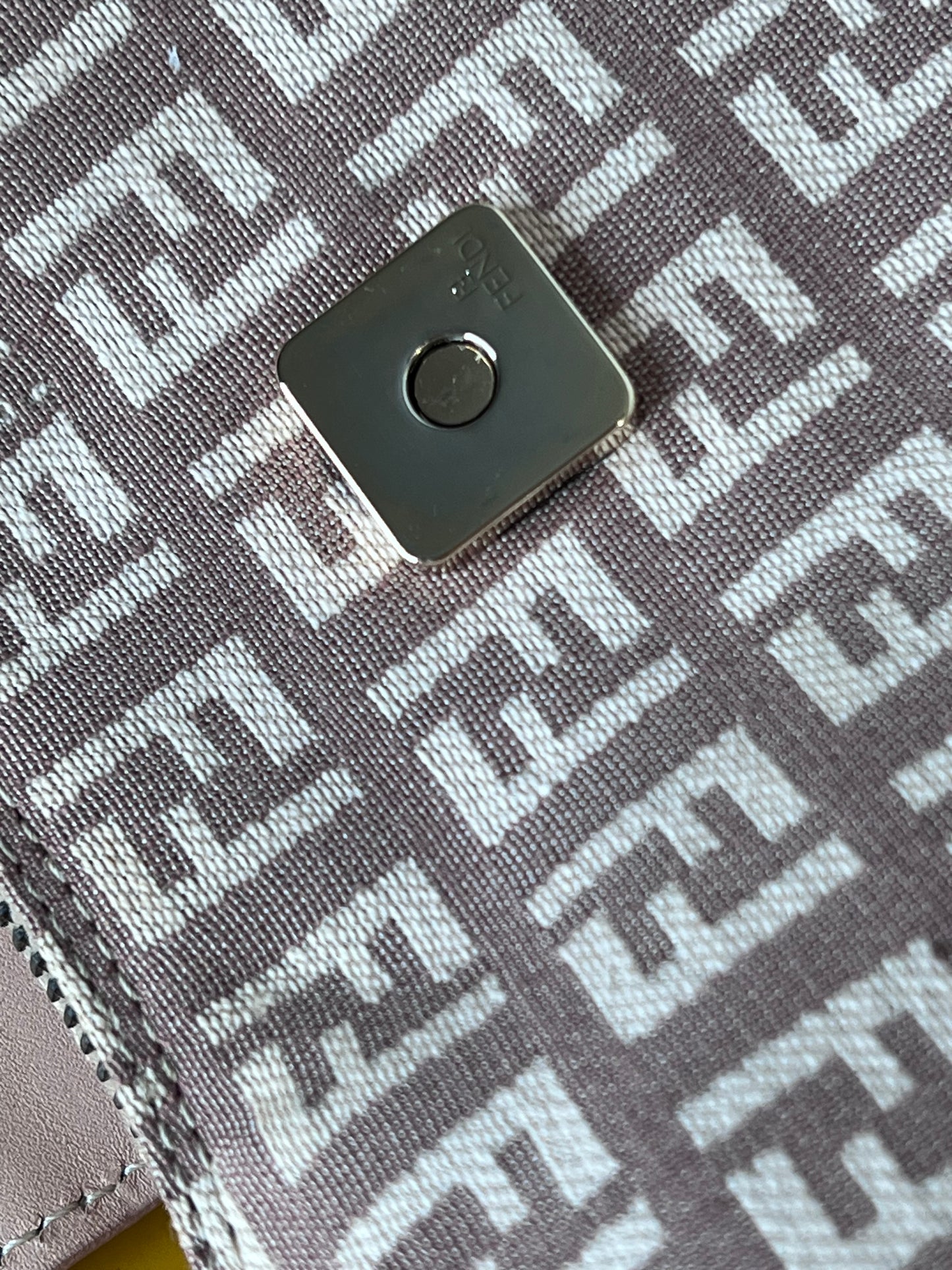 Fendi Croissaint gold/rose