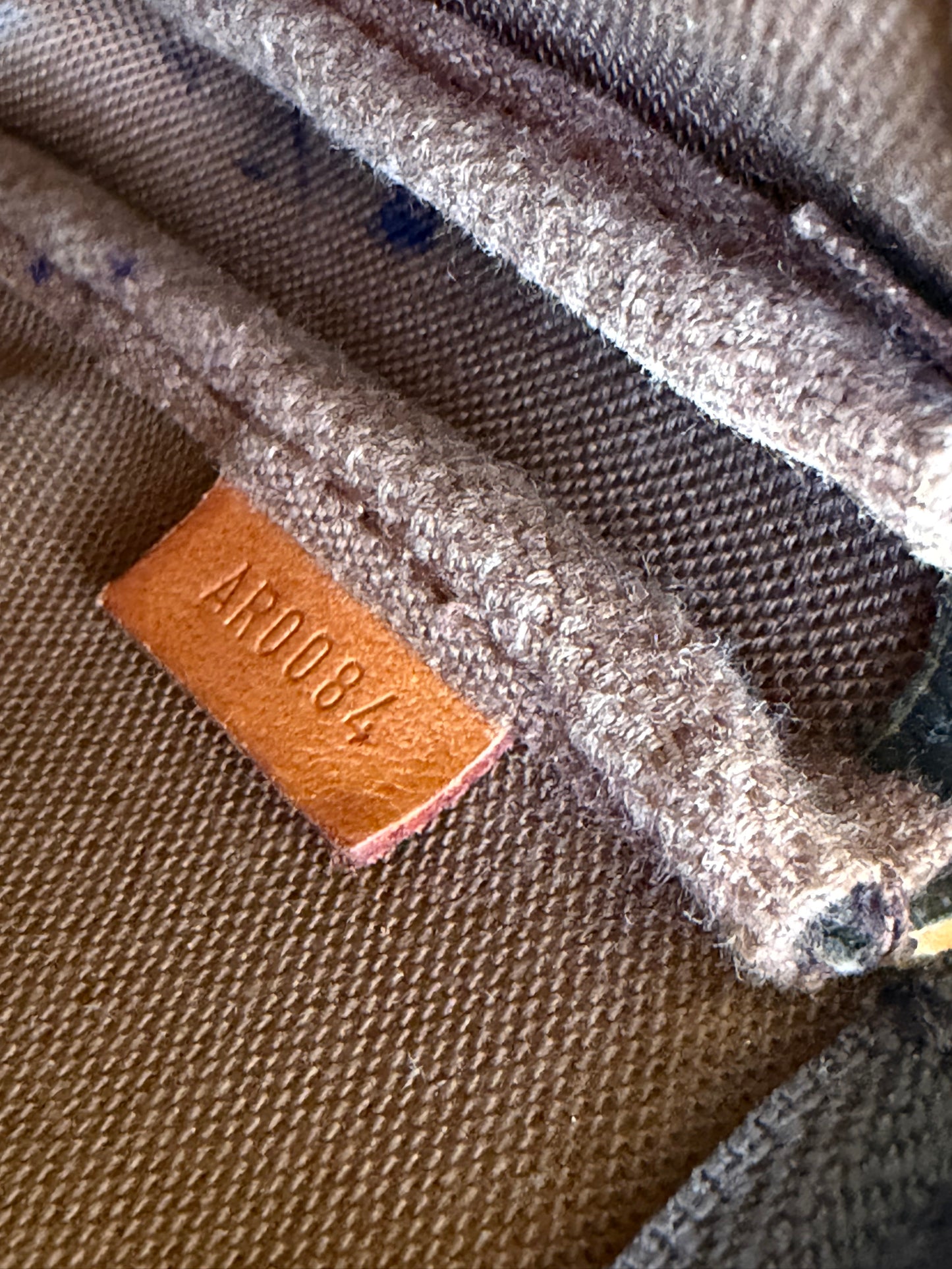 Louis Vuitton Pochette acessoire