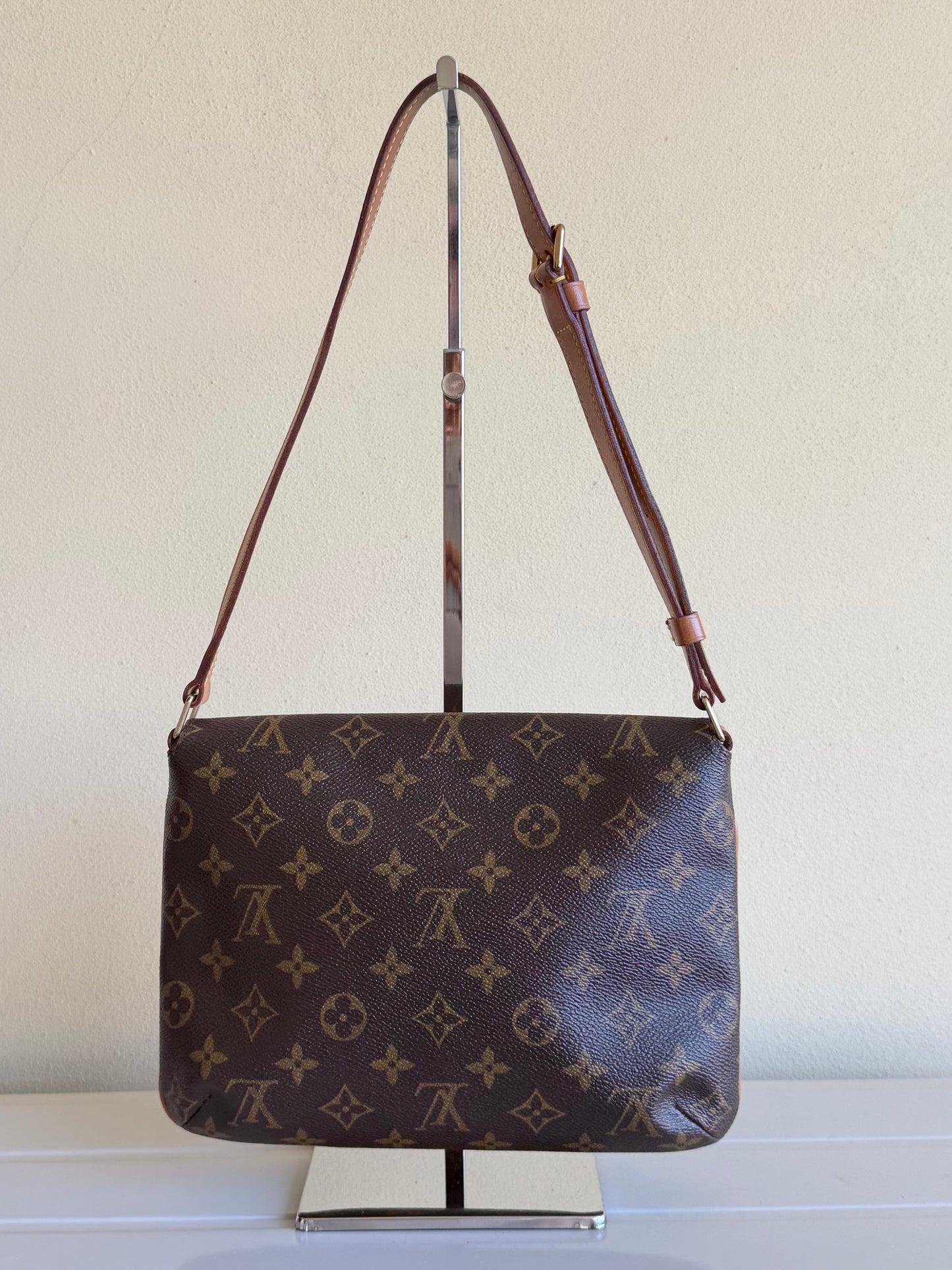 Louis Vuitton musette PM