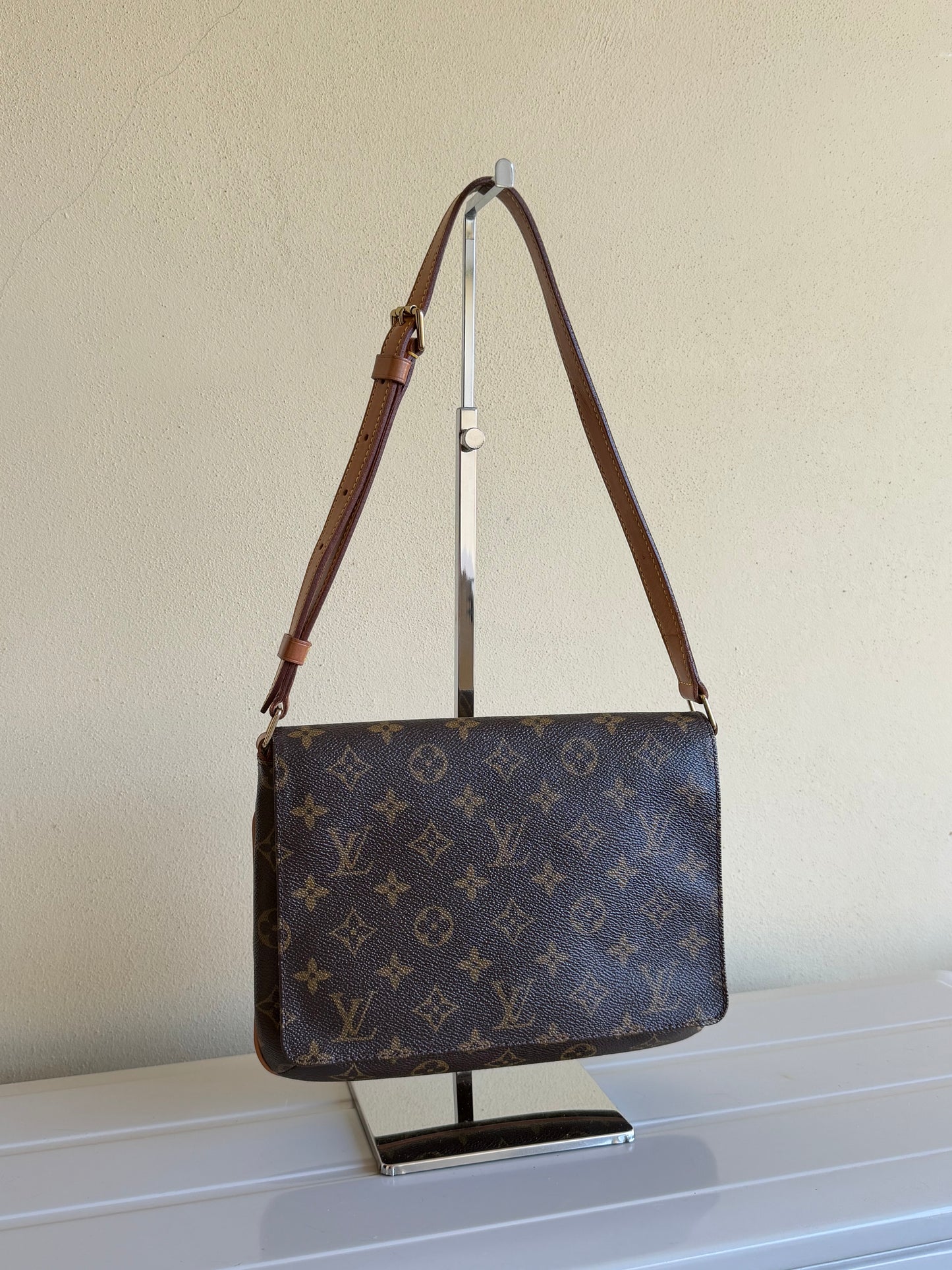 Louis Vuitton musette PM