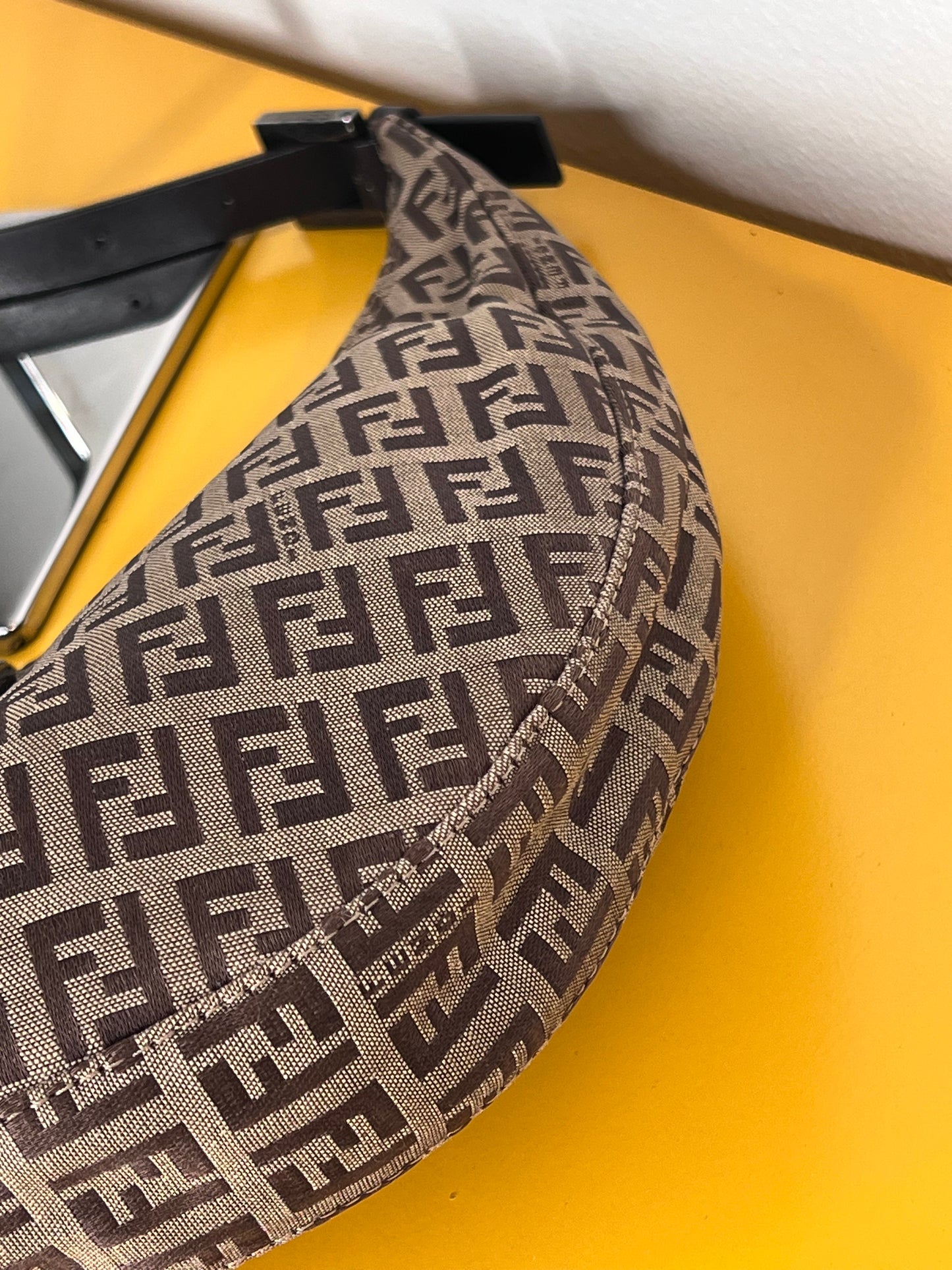 Fendi Croissaint Beige/marrone