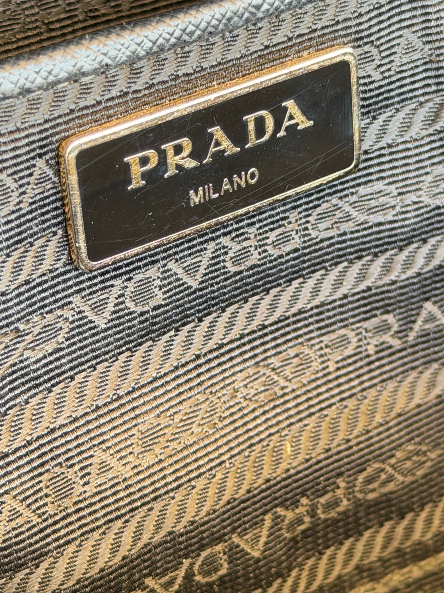 Prada Galleria nera