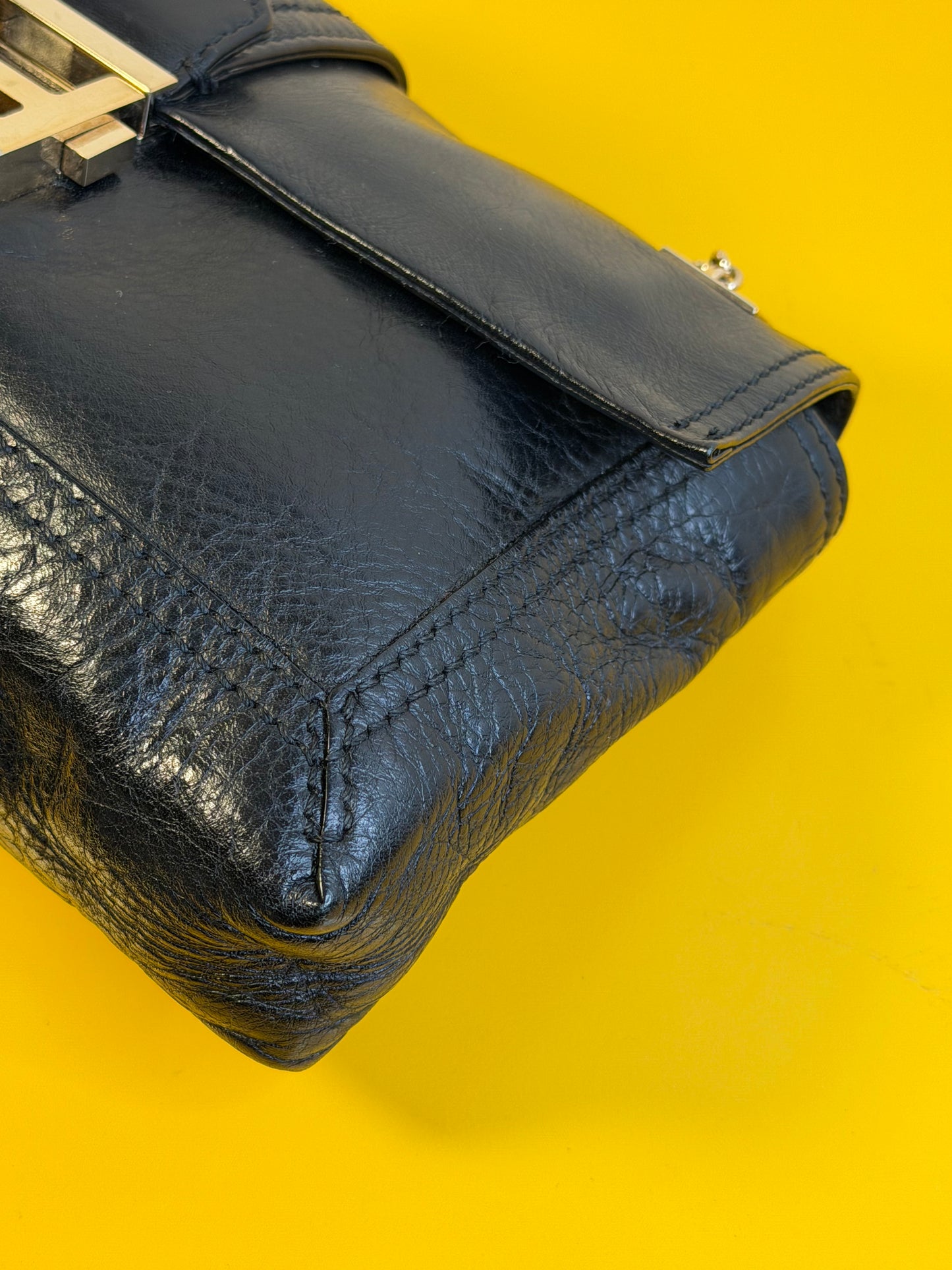 Fendi Baguette Chain flap