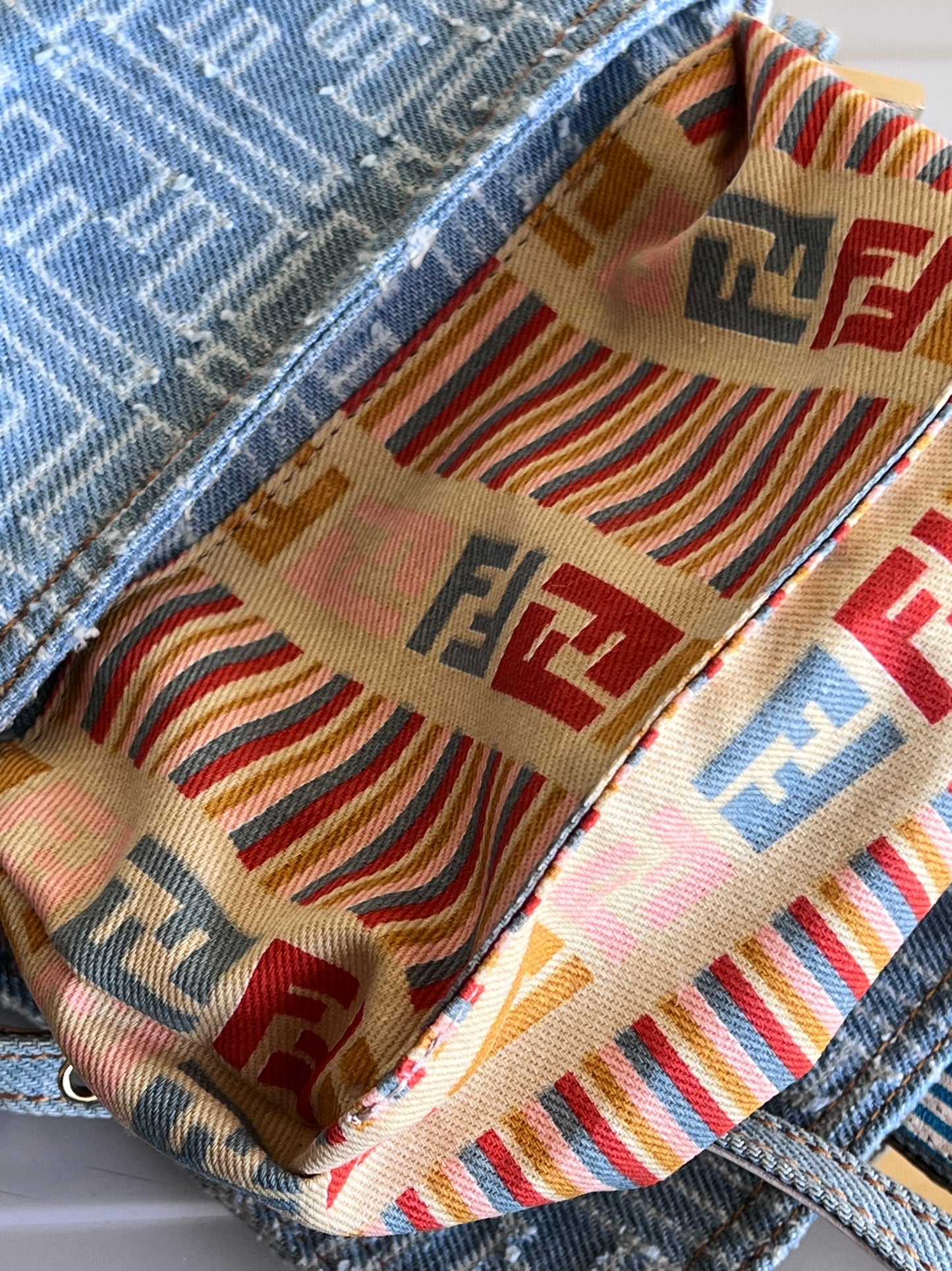 Fendi mini Mamma Baguette