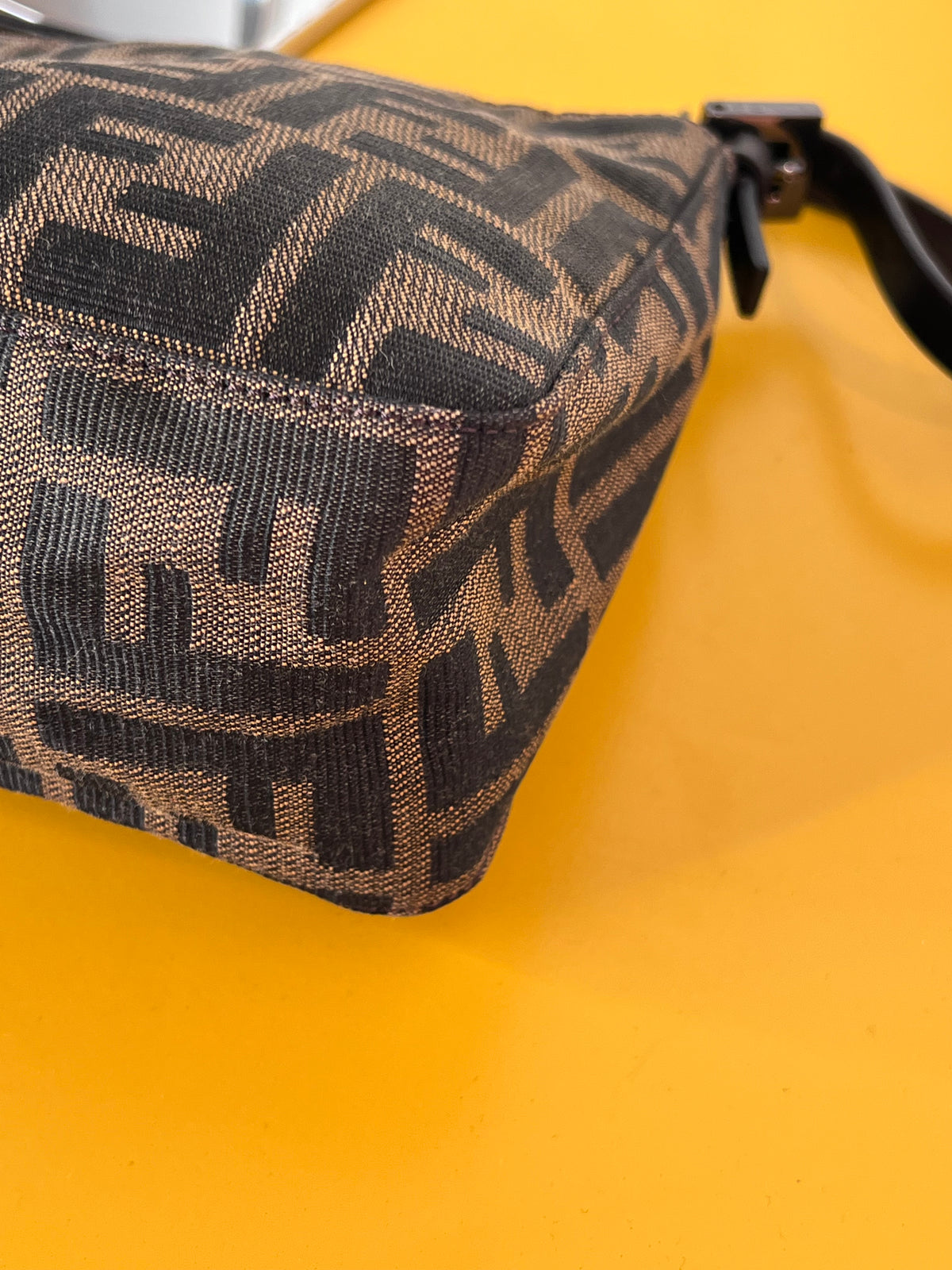 Borsetta a spalla Fendi Zucca