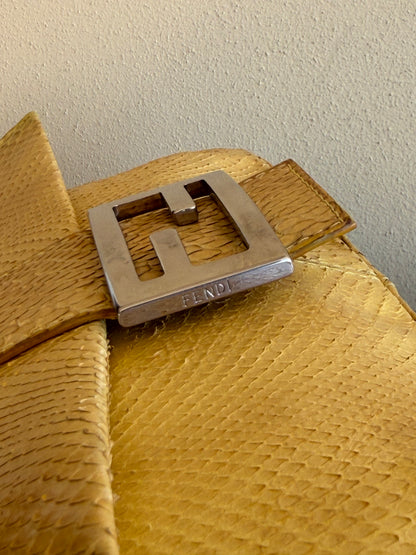 Fendi baguette pelle di pitone gialla