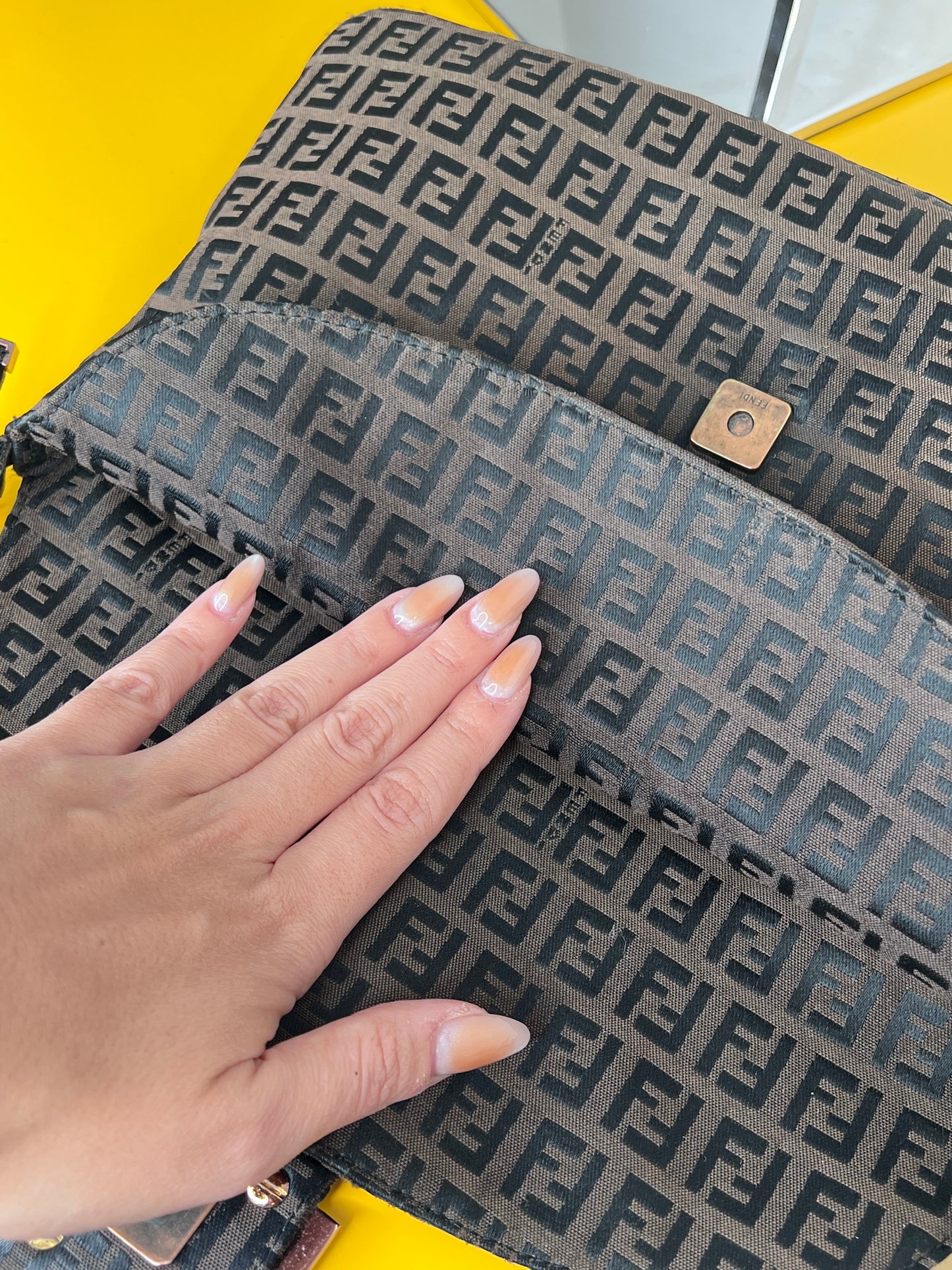 Fendi Baguette Marrone Double Flap
