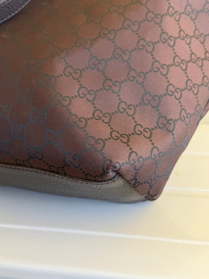 Gucci tote brown